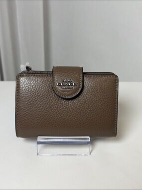 NWT Coach Medium Corner Zip Wallet Pebble Leather Dark Stone